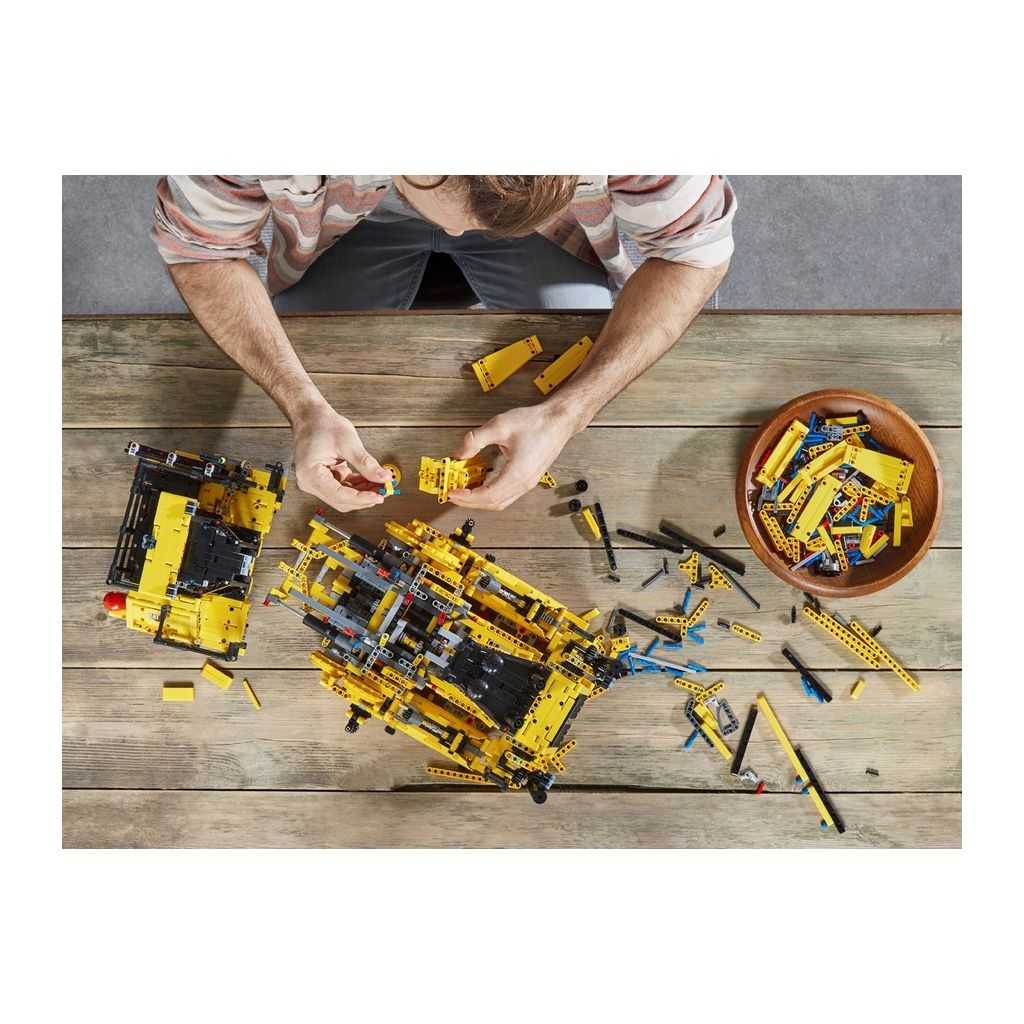 Technic Lego Buldócer Cat D11 Controlado por App Edades 18+ # 42131 Artículo 3854 Piezas | FDT-739061